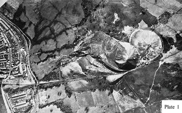 Thảm họa Aberfan qua hình ảnh: Câu chuyện có thật về thảm kịch chấn động xứ Wales năm 1966- Ảnh 7. Thảm họa Aberfan qua hình ảnh: Câu chuyện có thật về thảm kịch chấn động xứ Wales năm 1966- Ảnh 7.